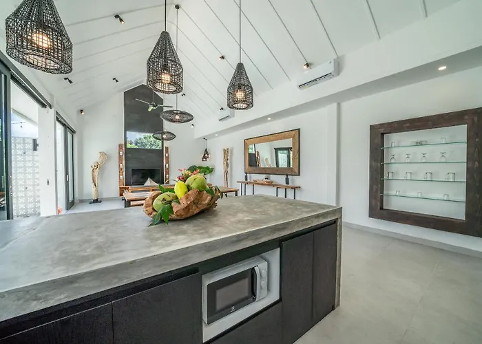 Isyan - 3 Bdr - - Location Villa *