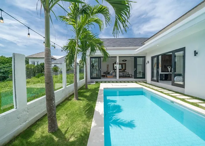 Isyan - 3 Bdr - - Location Villa Canggu