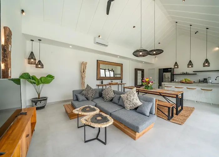 Isyan - 3 Bdr - - Location Villa