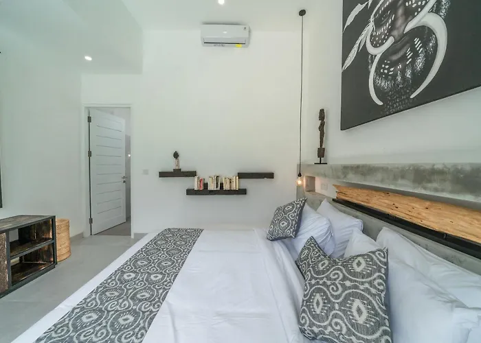 Isyan - 3 Bdr - - Location Villa